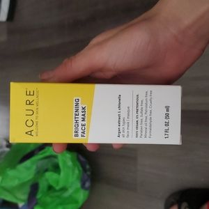Acire brightening face mask